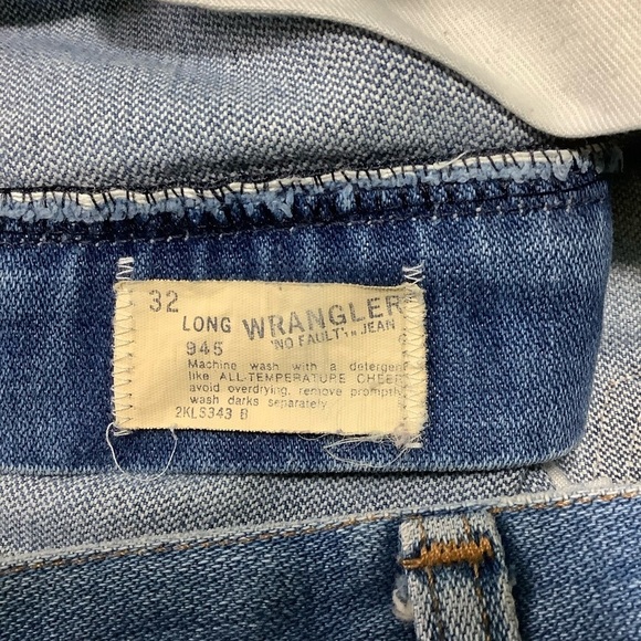 Wrangler 945 High-rise Boot Cut Jeans Sz 32W 31L - Picture 3 of 9